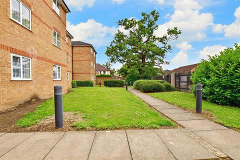 9 Beaufort Close, London, E4 9XF