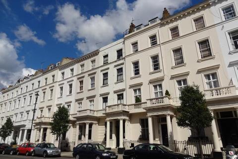 Studio to rent, Claverton Street, Pimlico, London, SW1V