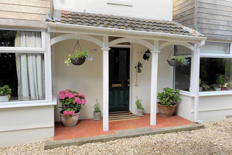 Character 3 Bedroom Detached House with Quality...