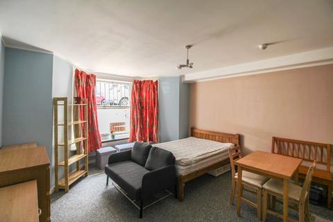 House share to rent, Queensway W2