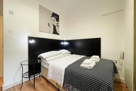 undefined, North Gower Street, Euston, London, NW1