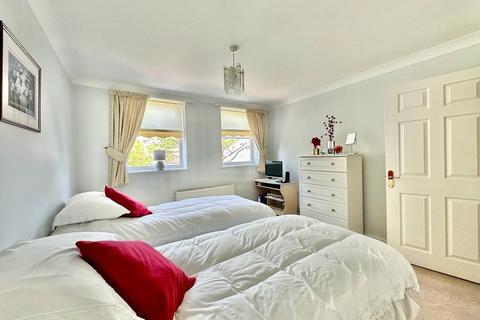 2 bedroom apartment for sale, The Goffs, Eastbourne, BN21