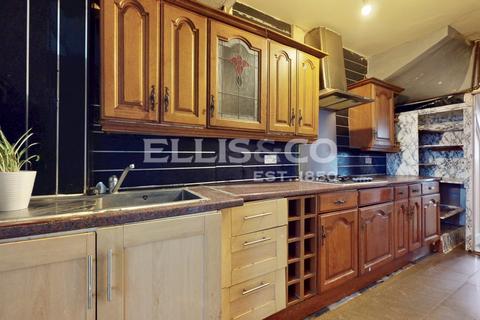 4 bedroom terraced house to rent, Harrow Road, Wembley, HA9