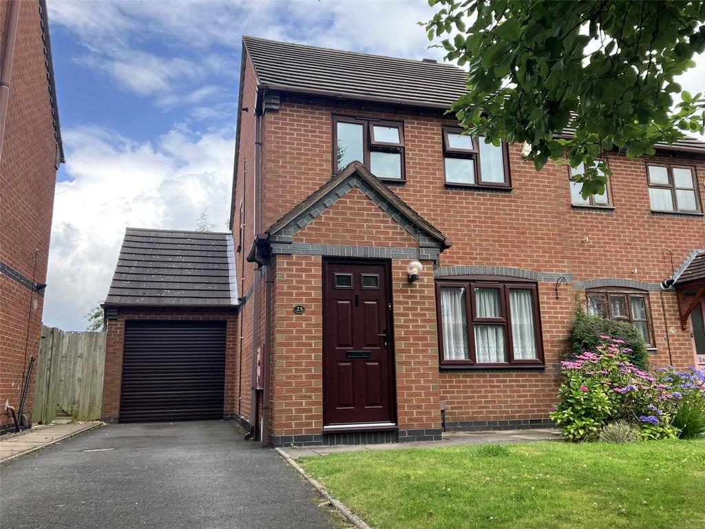 Hancocks Drive, Oakengates, Telford, Shropshire, TF2 3 bed semi