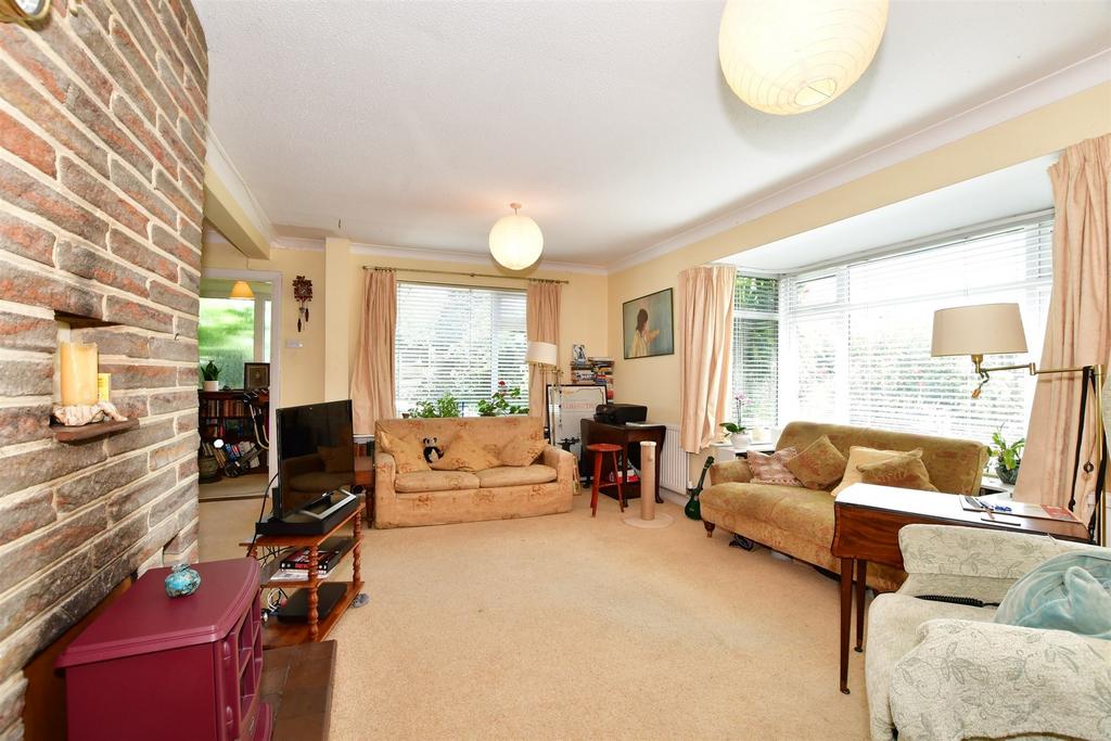 Elmwood Avenue, Bognor Regis, West... 3 bed detached house for sale £