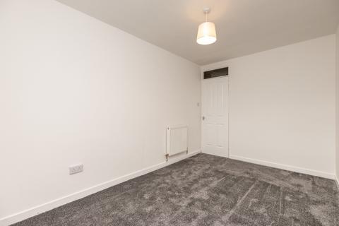 2 bedroom flat to rent, Ardessie Street , Flat 3/2, Summerston, Glasgow, G23 5HX