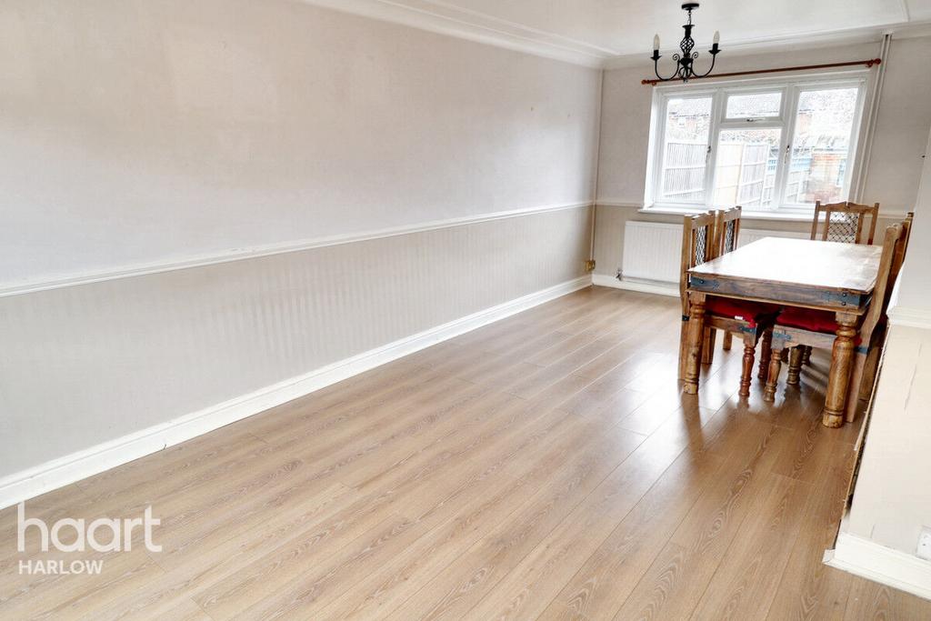 Fullers Mead, Harlow 2 bed terraced house for sale £270,000