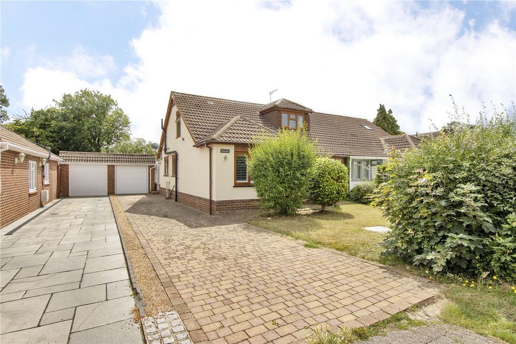Woodland Avenue, Hartley, Longfield, Kent, DA3 3 bed bungalow for sale £550,000