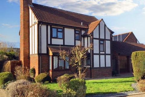 4 bedroom detached house for sale - Barnard Close, Eynesbury PE19