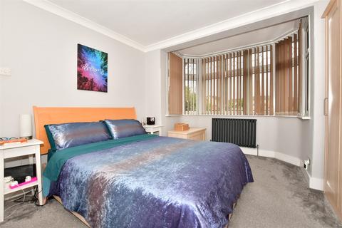 4 bedroom semi-detached house for sale, Coldharbour Road, Northfleet, Gravesend, Kent