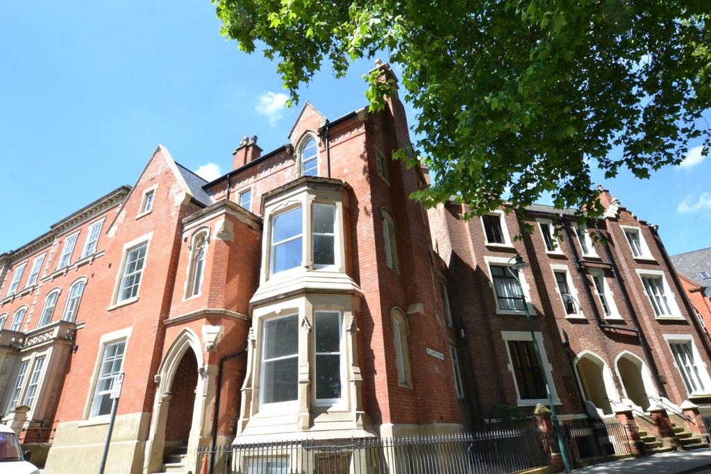 Apartment in Nottingham, Hockley, The Park - View 3