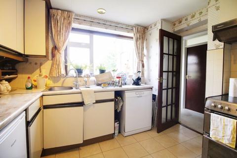 43 Bradgate, Cuffley, Potters Bar, EN6 4RP