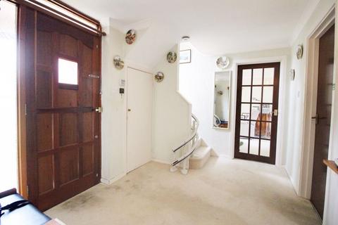 43 Bradgate, Cuffley, Potters Bar, EN6 4RP