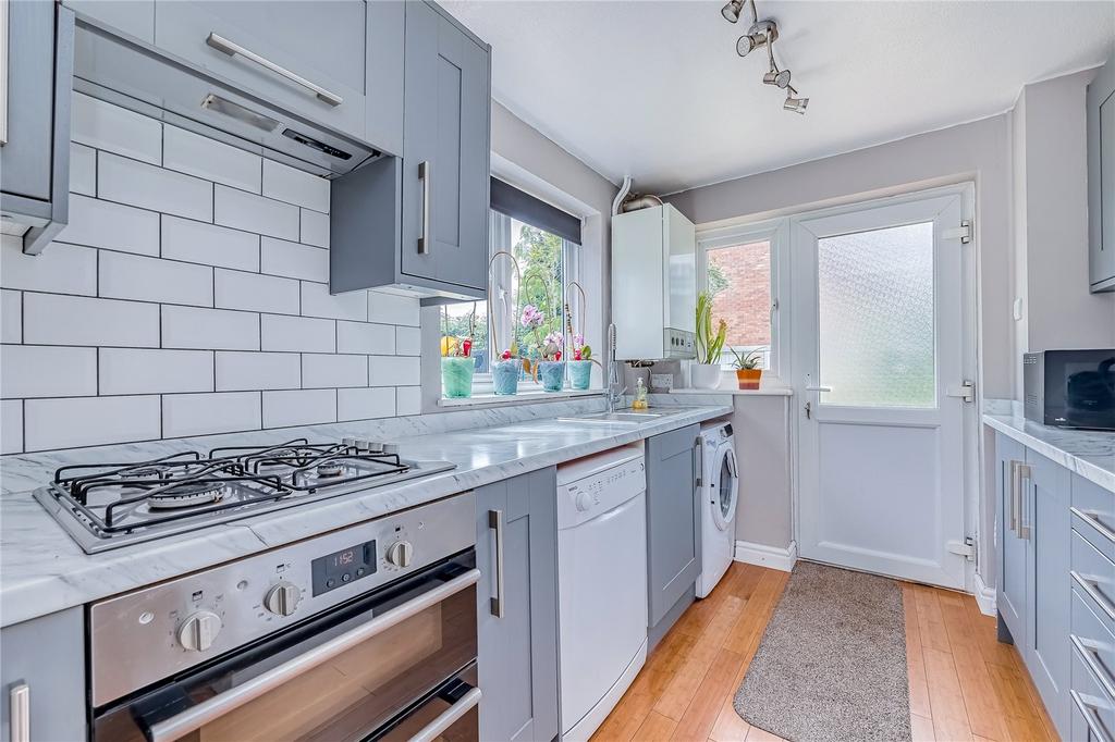 Frenchmans Close, Toddington, Bedfordshire, LU5 3 bed semidetached