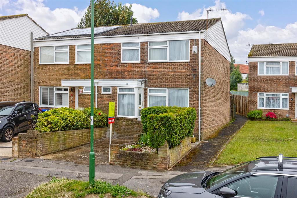 Prince Charles Close, Southwick, Brighton 3 bed end of terrace house