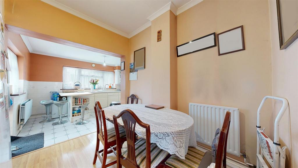 60-Weald-Lane-dining.jpg