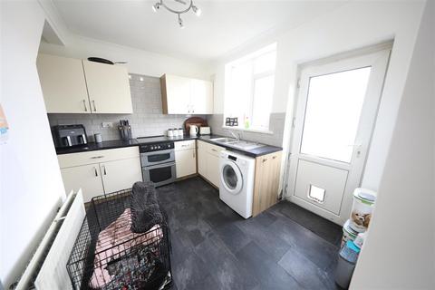 2 bedroom house for sale, Ledbury Road, Hull