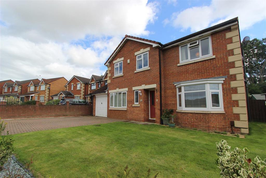 Newlyn Drive, Darlington 5 bed detached house £1,495 pcm (£345 pw)
