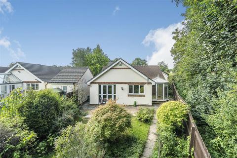 2 Jeffs Way, Axminster, EX13 5ND