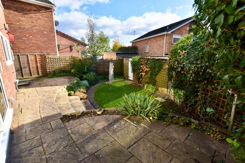 5 Allesley Croft, Coventry, CV5 9PE