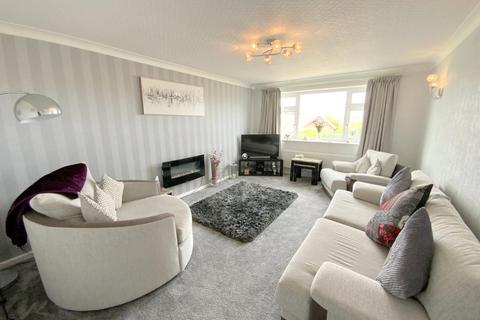 2 bedroom apartment for sale, Fillingham Crescent, Cleethorpes