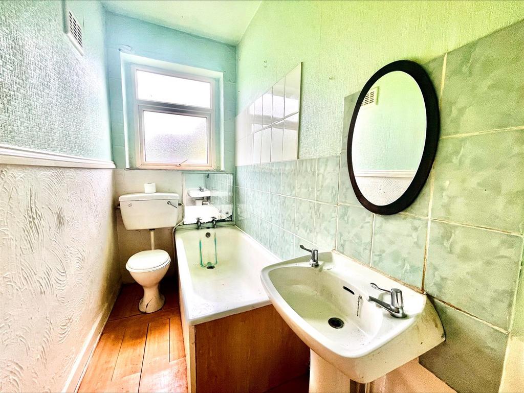 Family bathroom