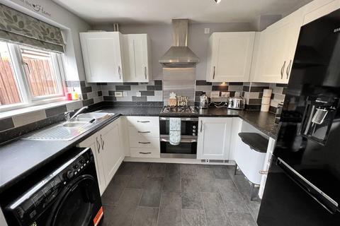 25 Bedale Road, Castleford, WF10 5GL