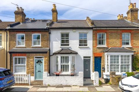 43 Chestnut Road, Twickenham, TW2 5QZ