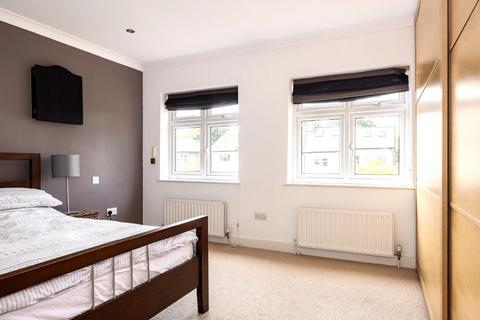 43 Chestnut Road, Twickenham, TW2 5QZ