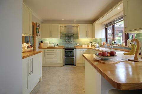 Stoneleigh Blacksmiths Close, Wood Norton, Dereham, NR20 5UA