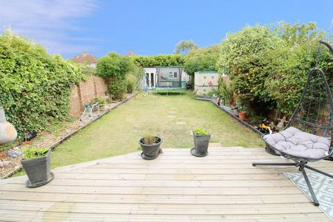 2 Malvern Avenue, Bexleyheath, DA7 5LF