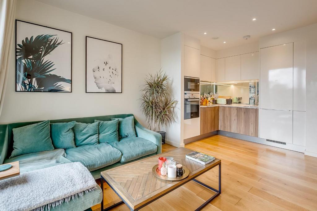 Camberwell Passage 1, Apt 311-11.jpg
