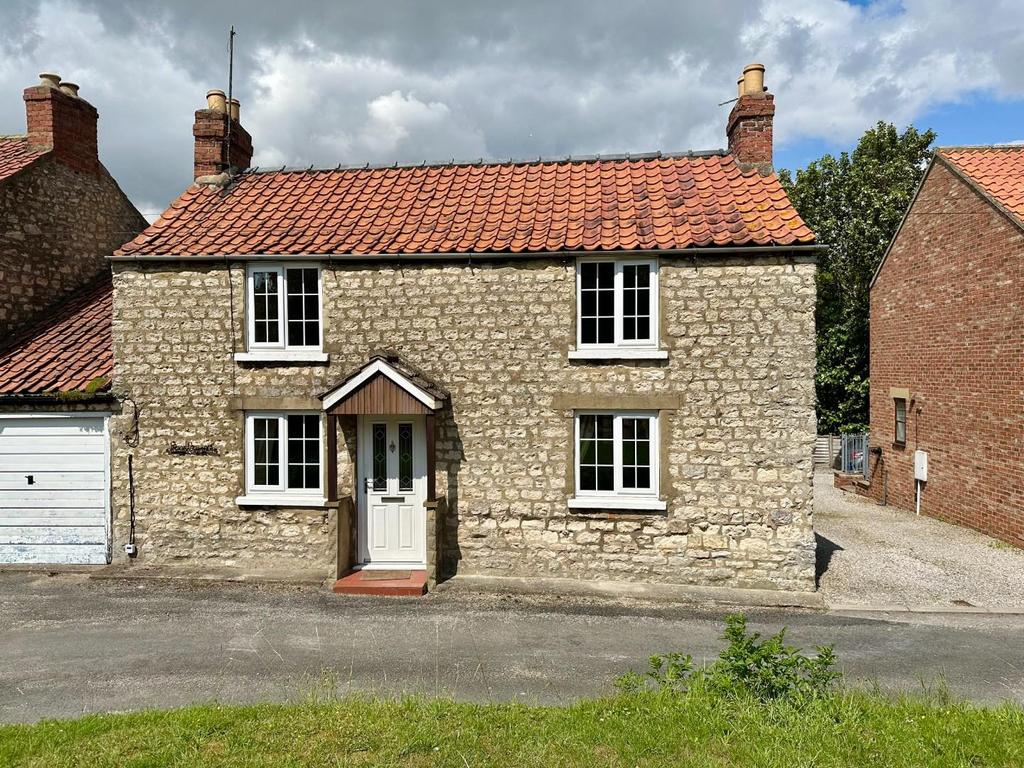 Middle Street, Swinton, Malton 3 bed cottage for sale £235,000