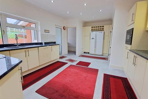 59 Ferry Road, Kidwelly, SA17 5EQ