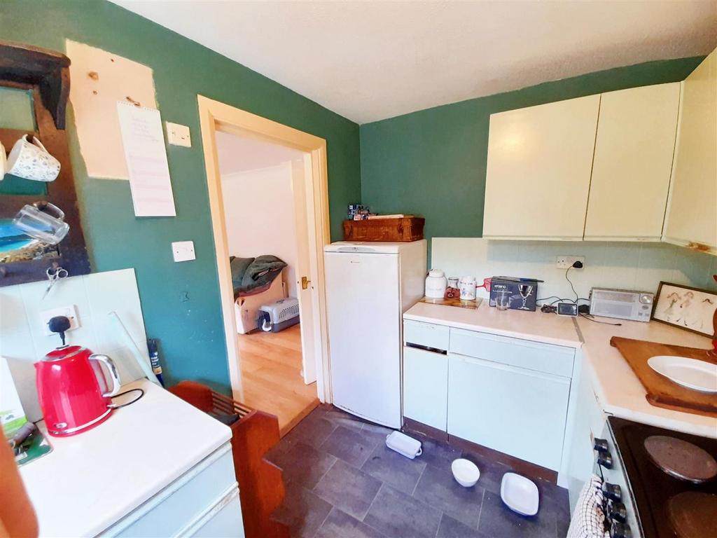 Kitchen new.jpeg