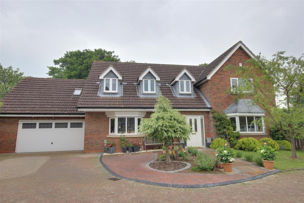 White House Garth, North Ferriby 4 bed detached house for sale £650,000