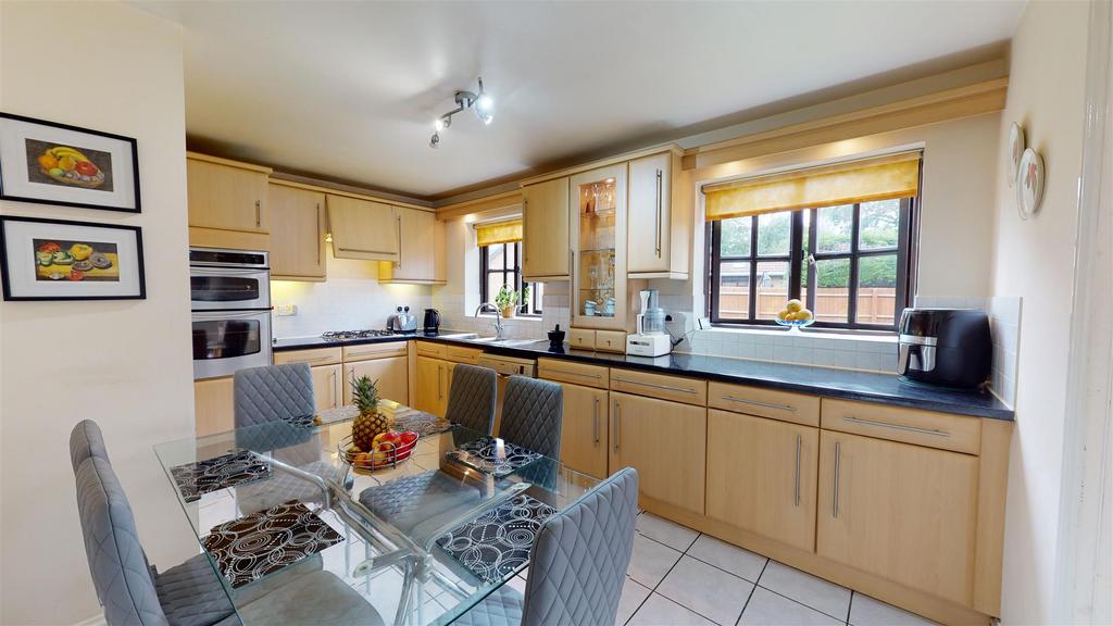 Upperwood Close, Shenley Brook End, Milton Keynes 4 bed detached house for sale £599,995