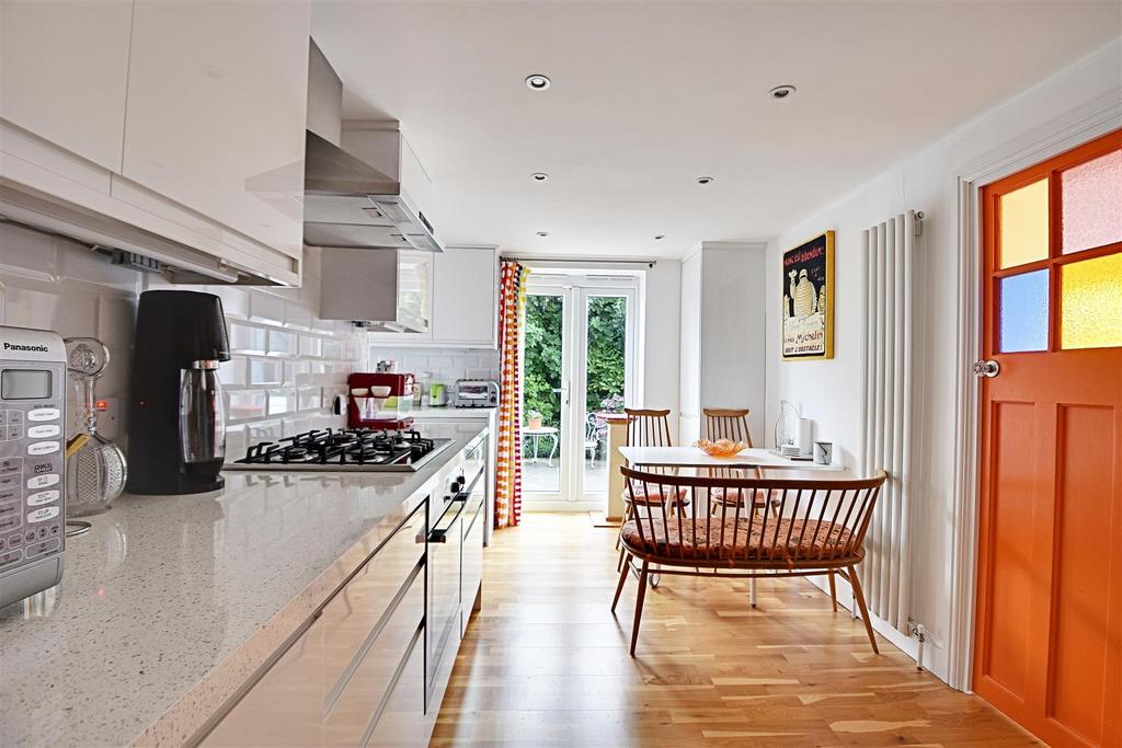 Kitchen/Breakfast Room