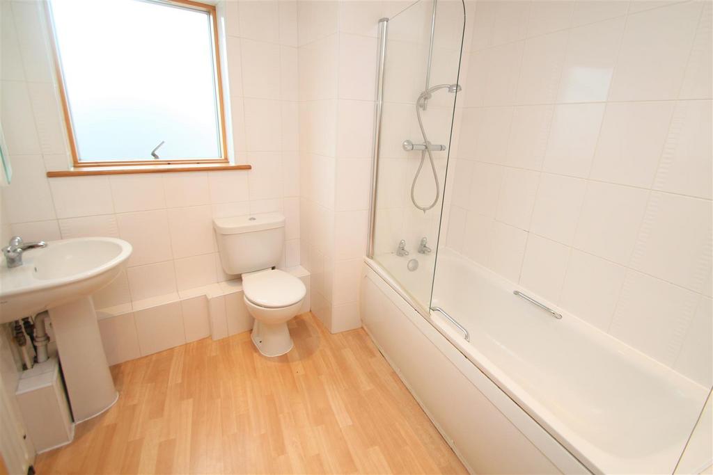 7 - bath.jpg