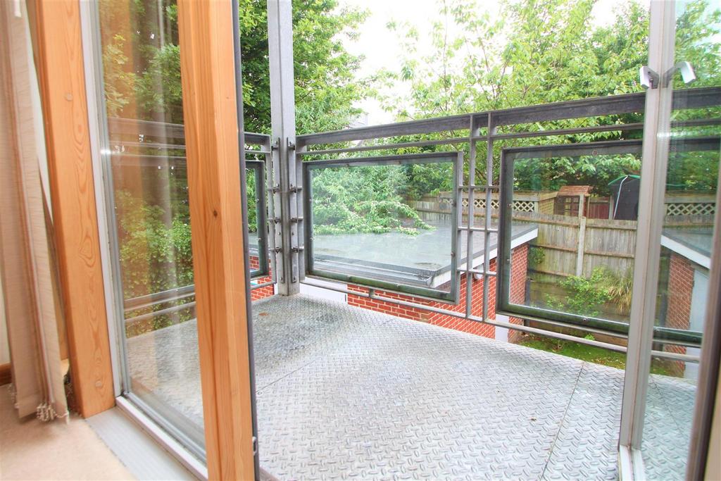 9 - Balcony.jpg
