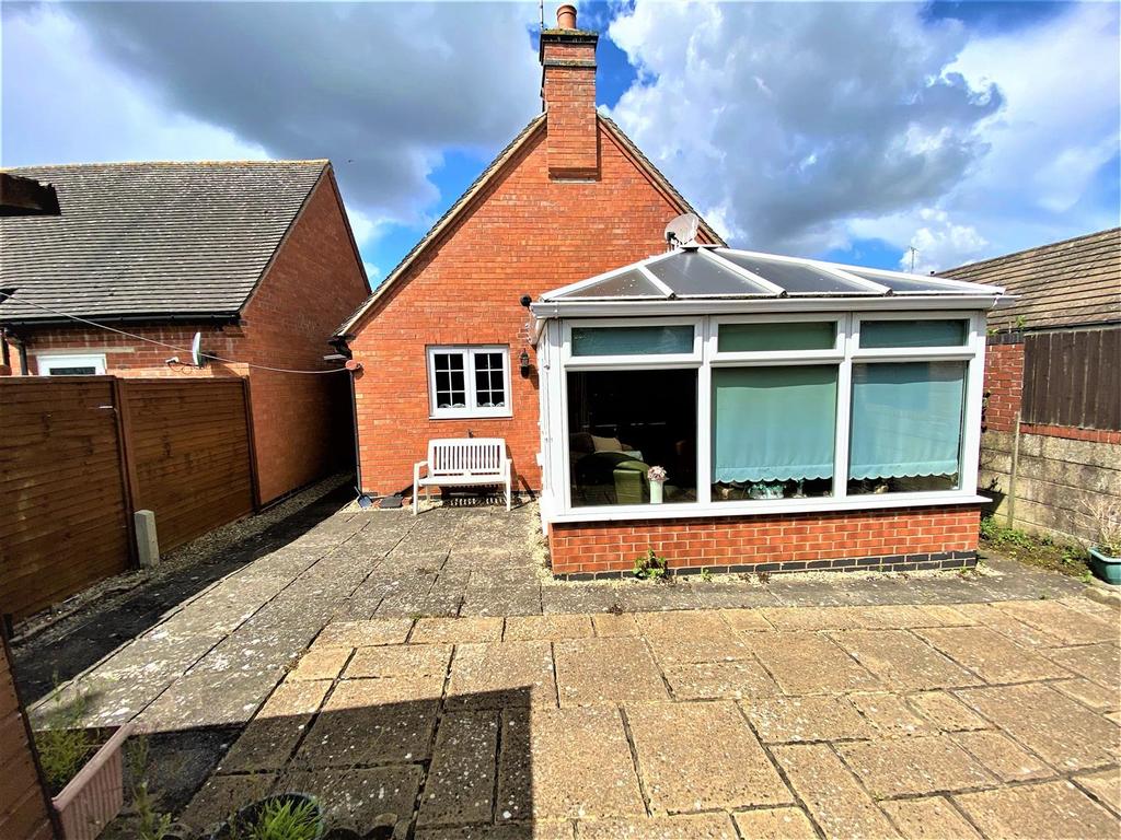 5 Red Lion Close .jpg