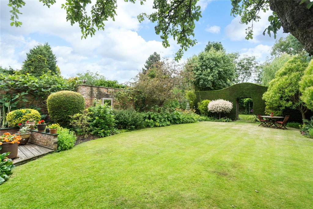 The Village, Stockton on the Forest, York, North Yorkshire, YO32 4 bed