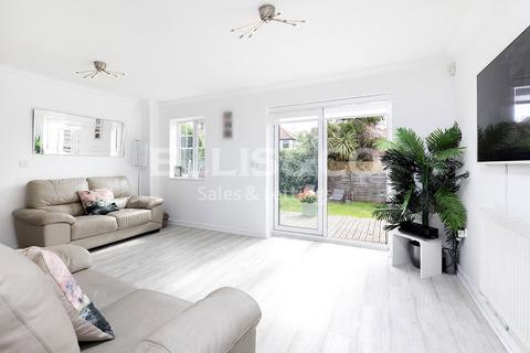 3 bedroom detached house for sale, Tithe Close, Mill Hill, London, NW7