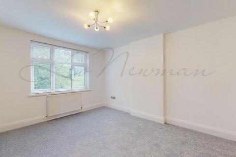 2 bedroom flat to rent, Windermere Court, Wewmbley, HA9