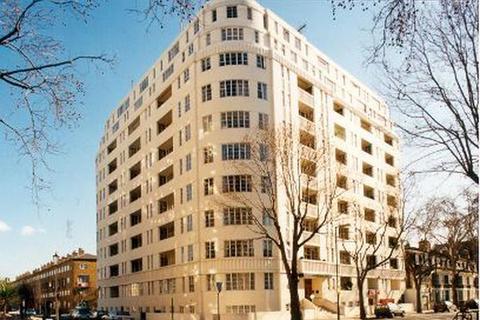 Studio to rent, Sloane Avenue, London SW3