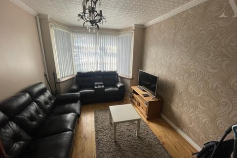 4 bedroom semi-detached house for sale, Bromford Road, Hodge Hill, Birmingham, West Midlands