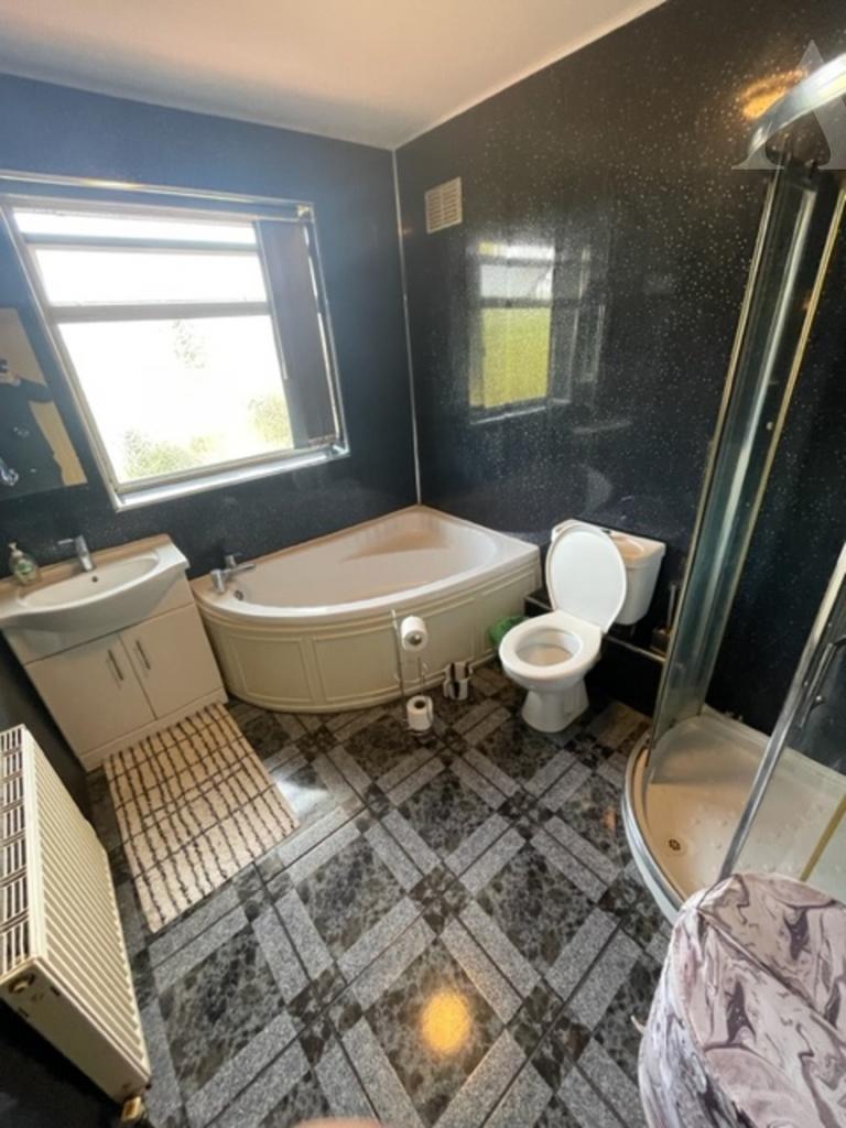 390 bromford road bathroom