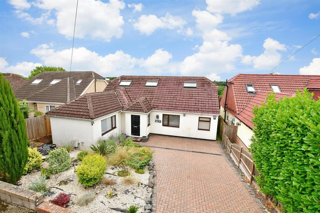 Pescot Avenue, New Barn, Longfield, Kent 3 bed chalet for sale £750,000