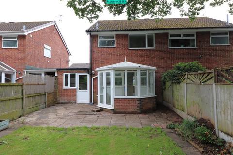 3 bedroom semi-detached house to rent, Redcar Road, Stoke-on-Trent, ST4 8BB