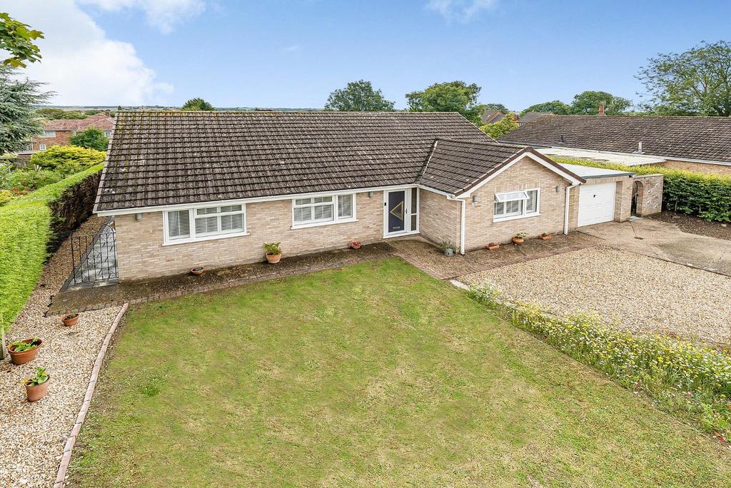 Langton Close, Horncastle 3 bed detached bungalow for sale £375,000